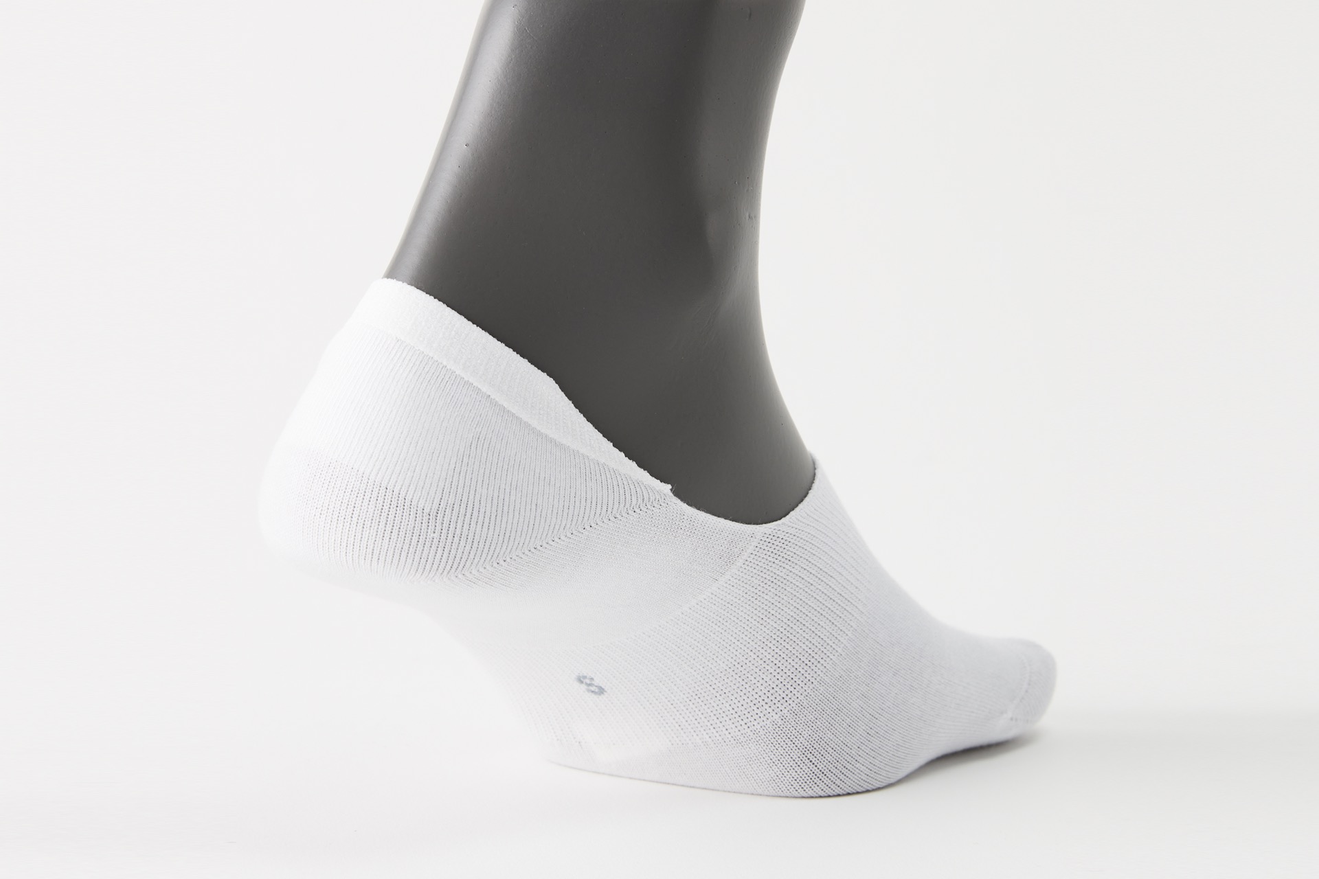 Before ghost mannequin